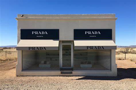 que es prada marfa|Prada marfa location.